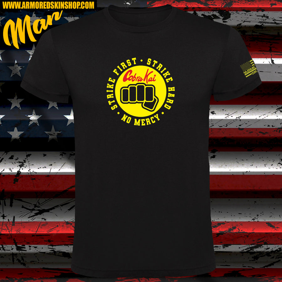 CAMISETA COBRA KAI FIST